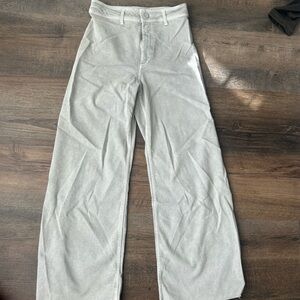 Zara Women’s Light Gray Wide Leg Jeans